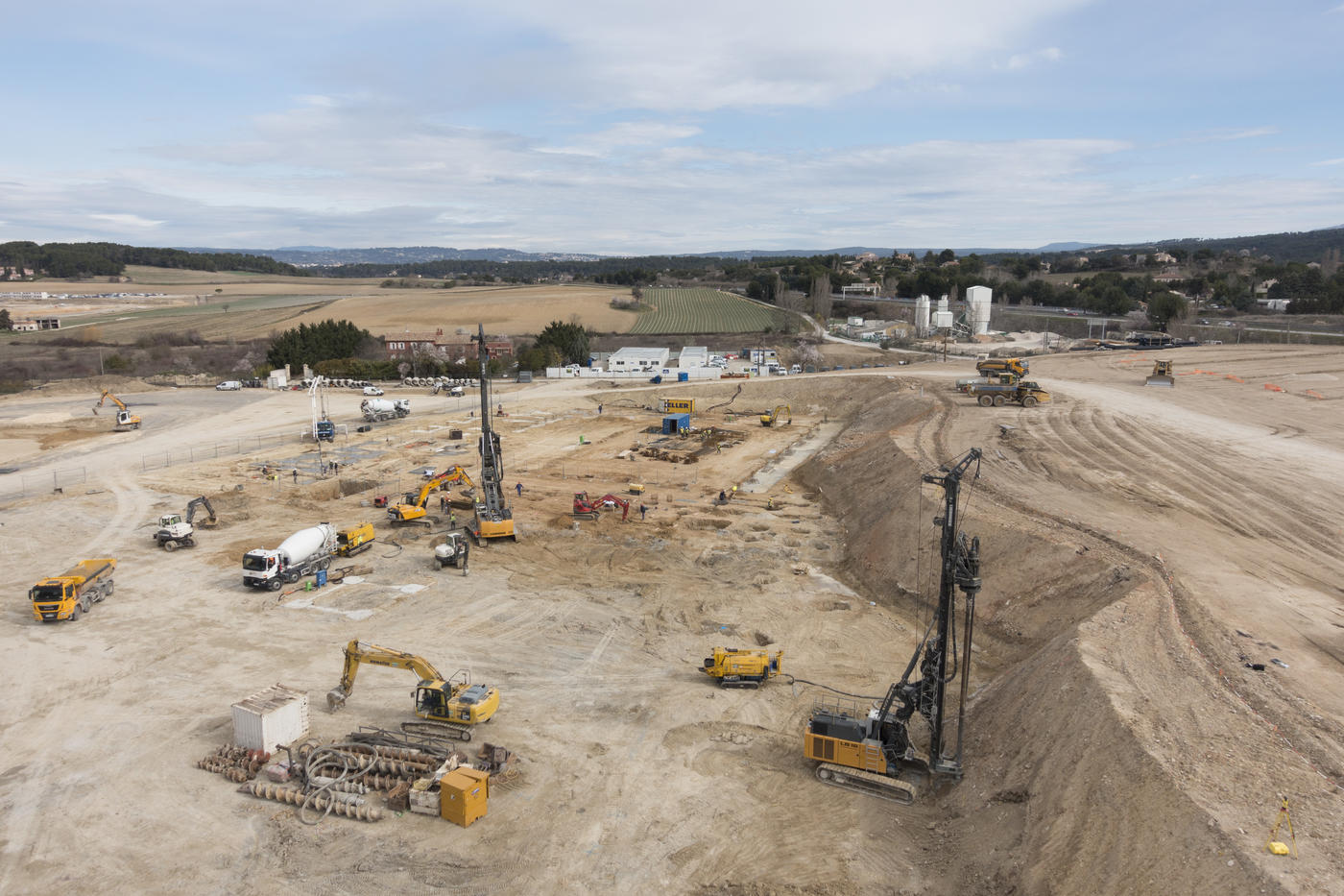 Palais des sports Arena, Aix-en-Provence, Pieux INSER et à la tarière creuse, Inclusions rigides vue aérienne