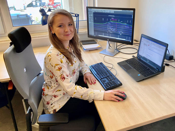 Keller female designer at her desk